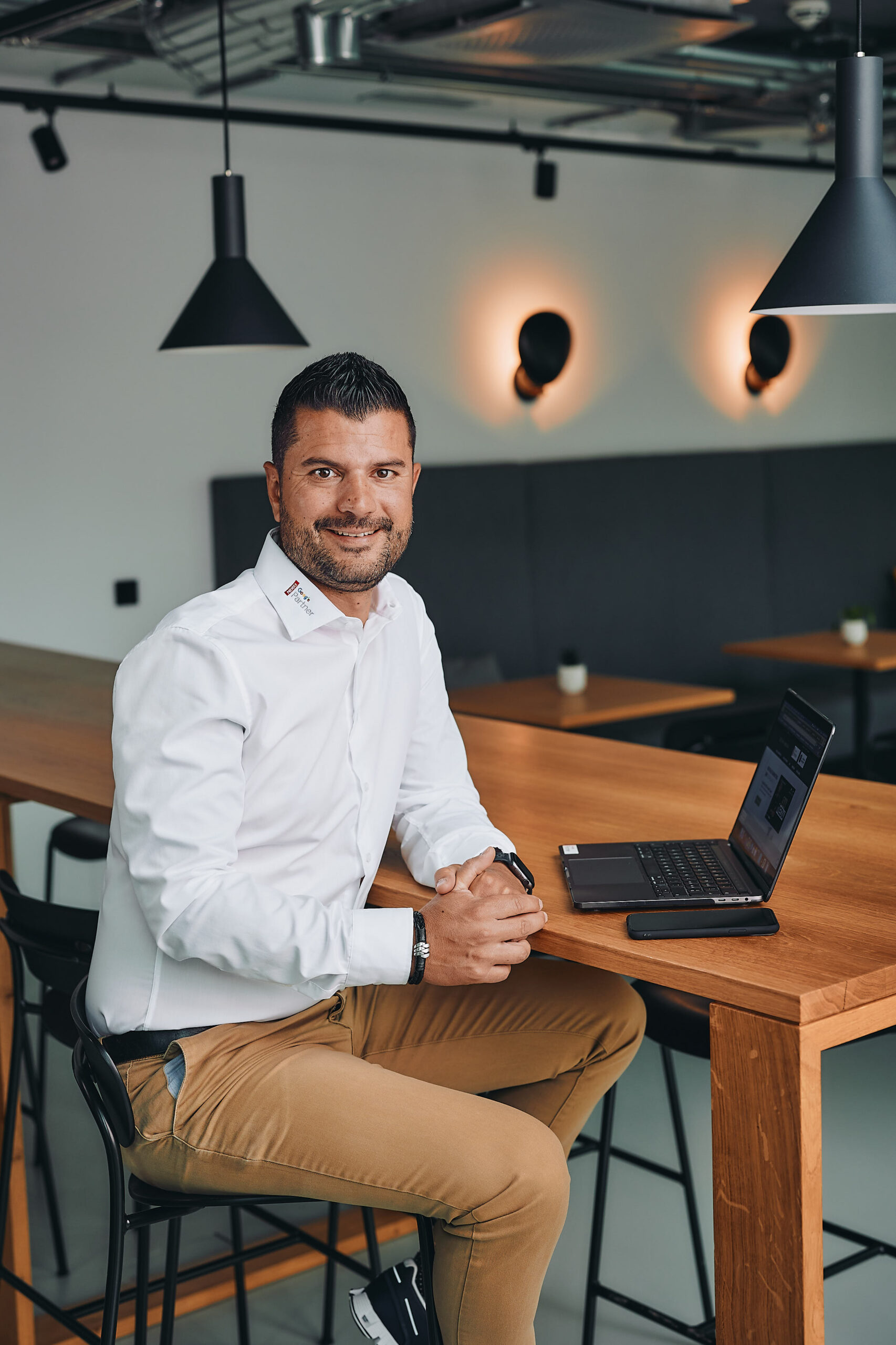 Beste Website für KMU - FotoshootingSchweiz 081220200411 scaled